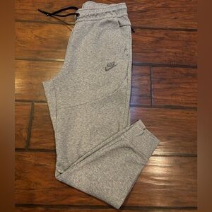Men’s Nike Tech Joggers - Small
